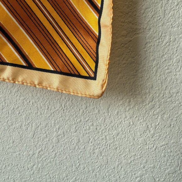 PRICE FIRM Vintage Black Orange Striped Leaf Square Printed Scarf - Picture 3 of 7